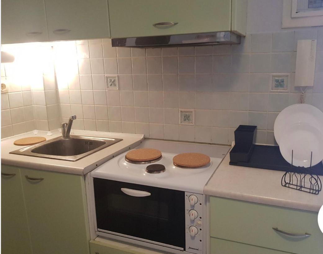 Cozy Minimal Apartment Piraeus Luaran gambar